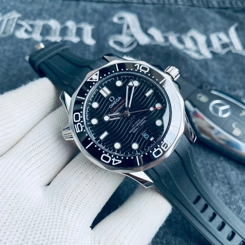 Omega Seamaster 300 Automatic 42mm Rubber Strap