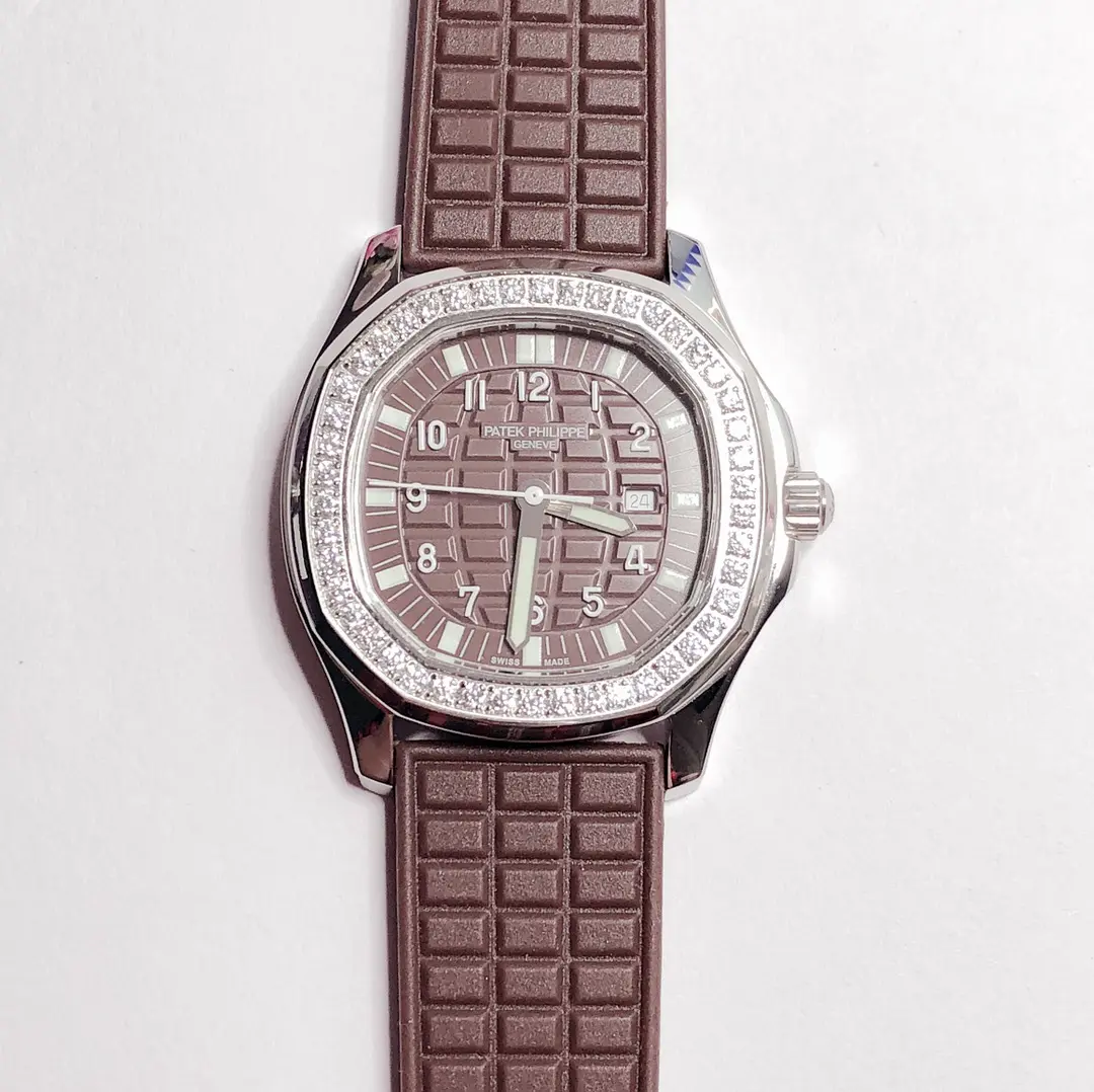KM Factory Patek Philippe Aquanaut Quartz Brown Super Clone Replica Watch